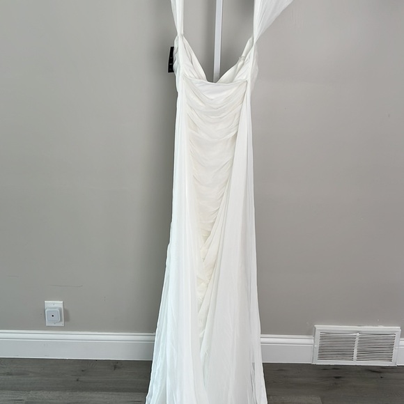 Norma Kamali Walter Fishtail Gown in Snow White - Picture 11 of 16